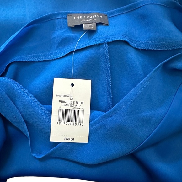 NWT | The Limited | Women’s blue blouse in size medium - Picture 3 of 4